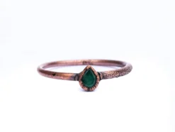 Emerald birthstone ring | Emerald crystal ring