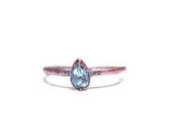 Faceted aquamarine ring | Teardrop stone stacking ring